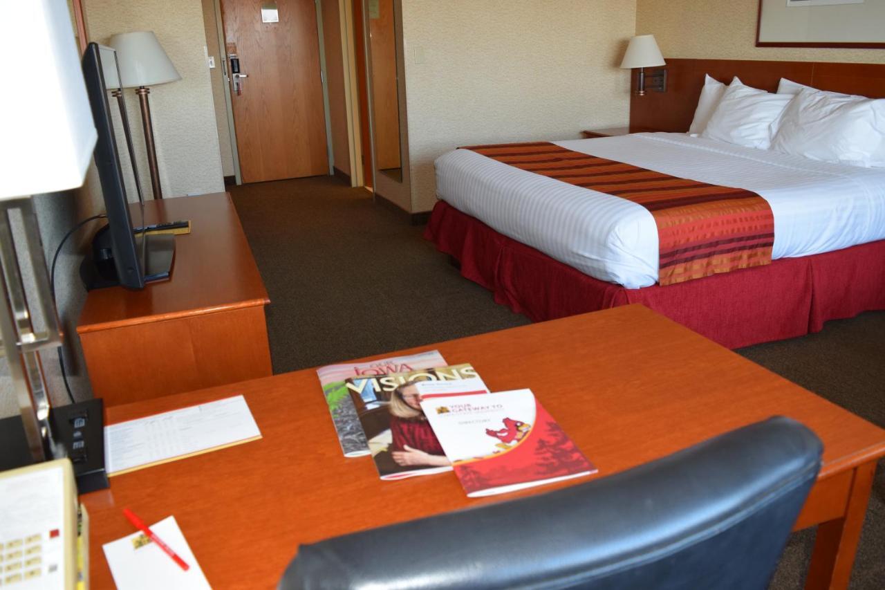Gateway Hotel And Conference Center Ames Kültér fotó